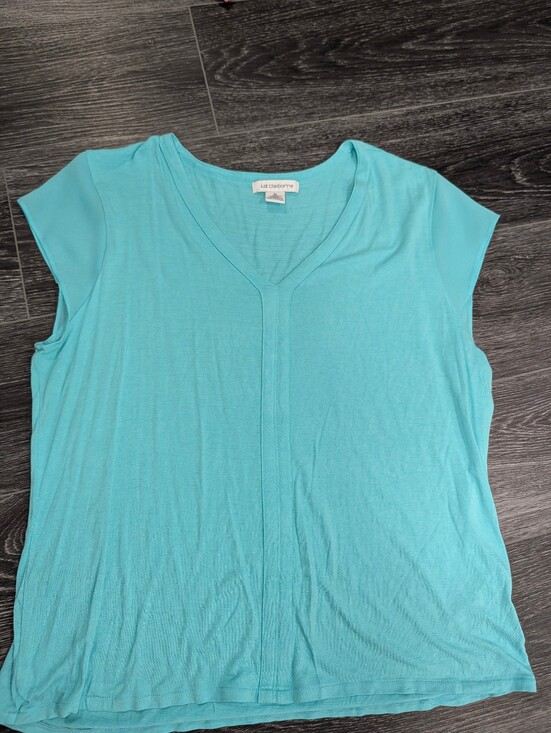 Liz Claiborne Tops - Liz Claiborne Aqua V-Neck Short Sleeve Top